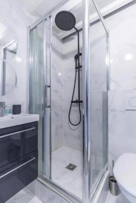 Appartement Grands Boulevards 41 *